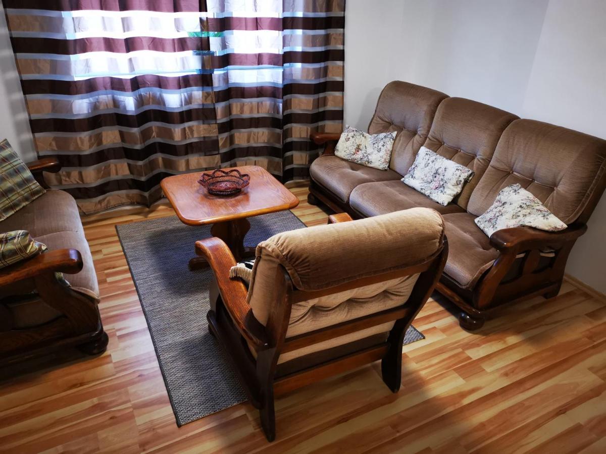 Mate Apartman Gyula Eksteriør bilde