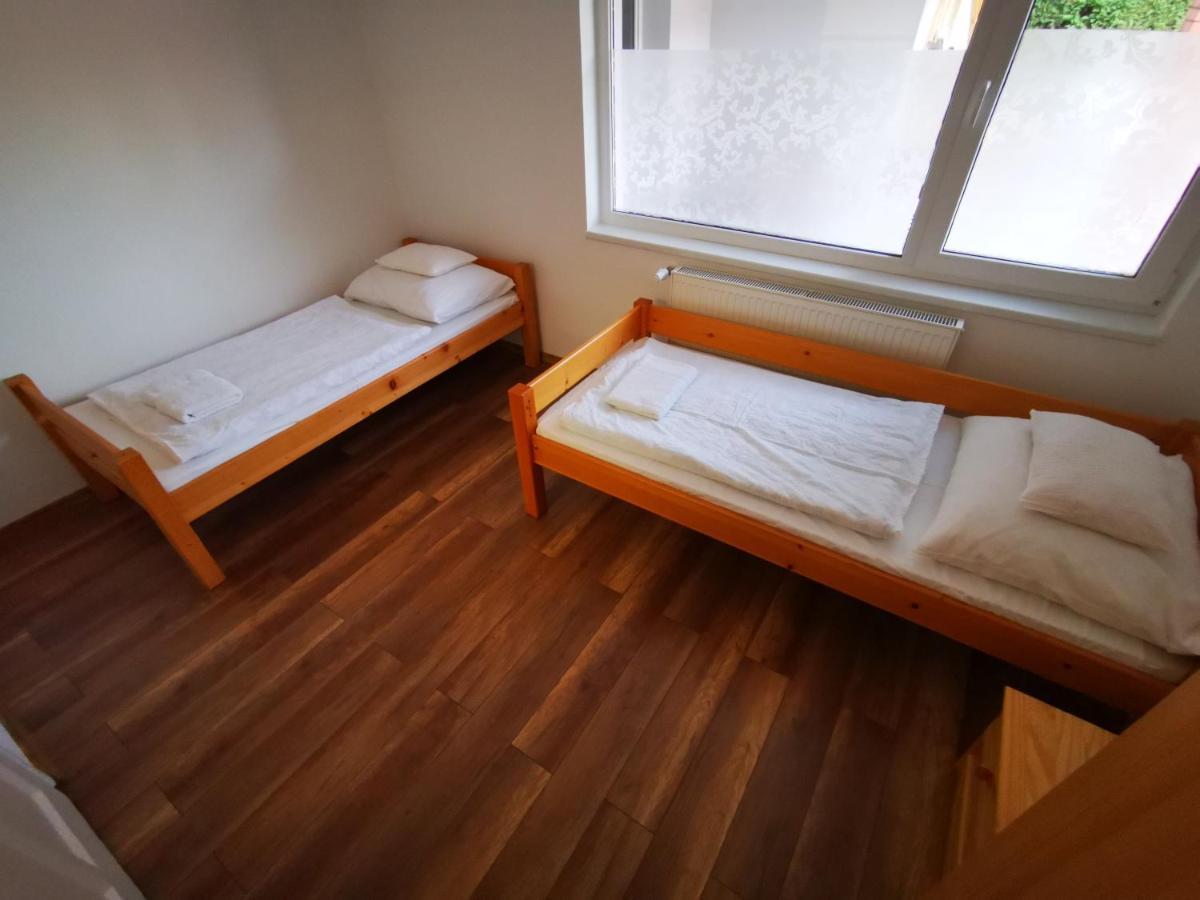 Mate Apartman Gyula Eksteriør bilde