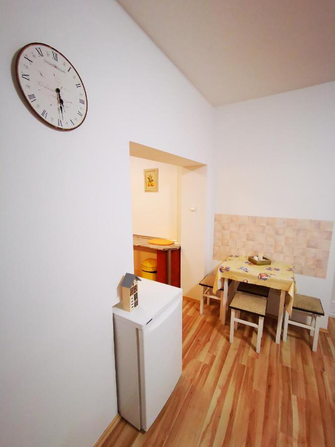 Mate Apartman Gyula Eksteriør bilde